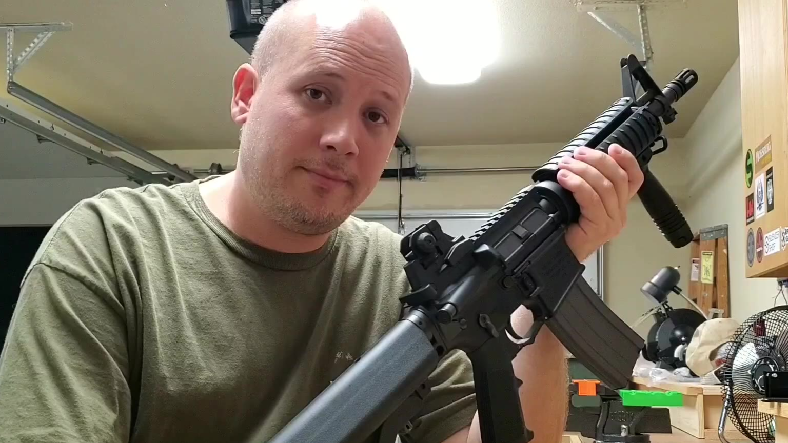老外自我搭配Mk18 SBR
